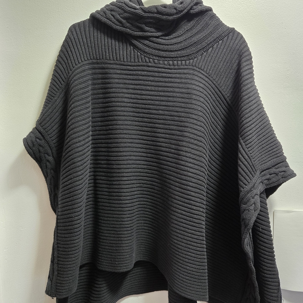 Vice Versa Black Cotton Poncho